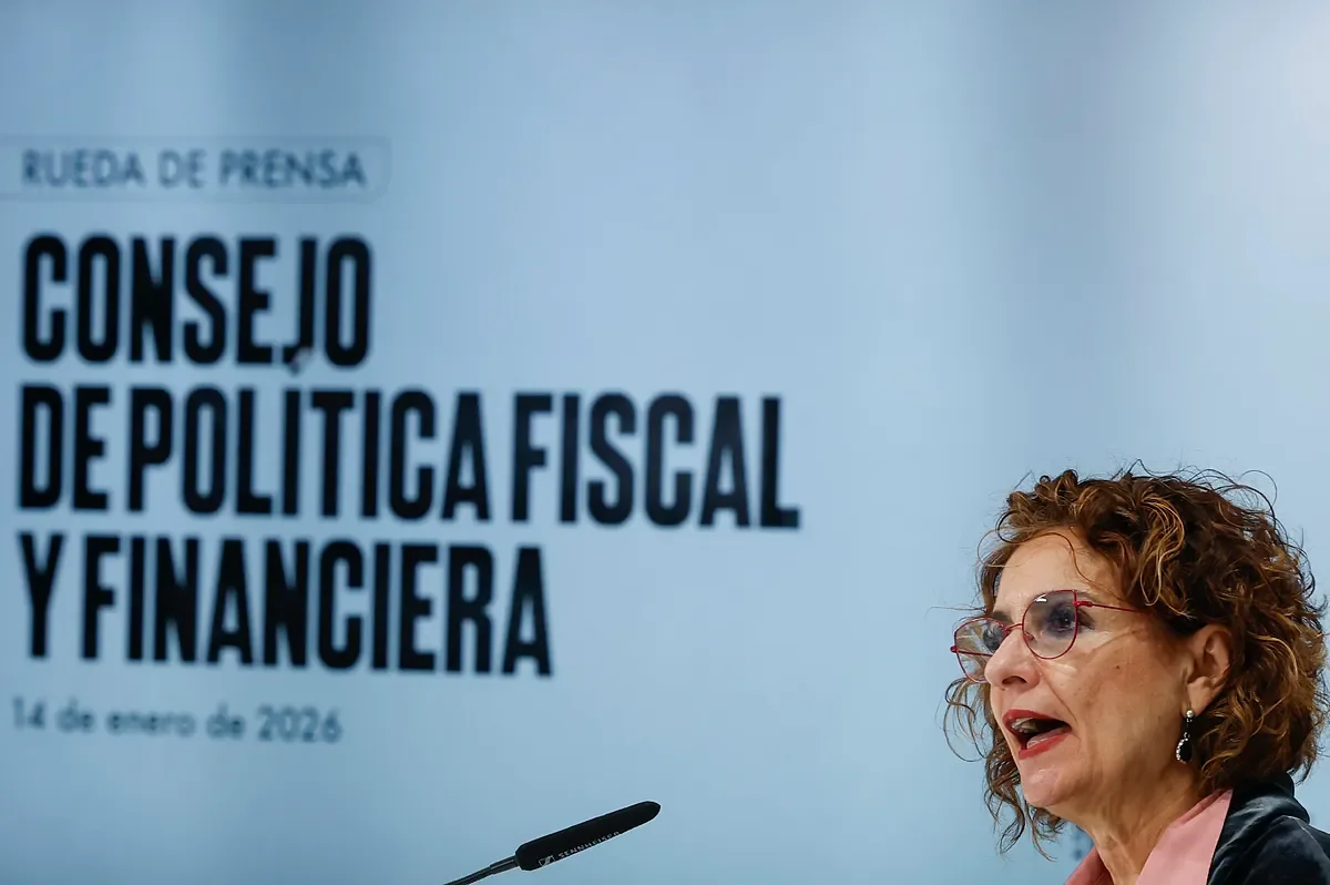 Las decisiones fiscales de Montero afectarán a millones en la próxima legislatura