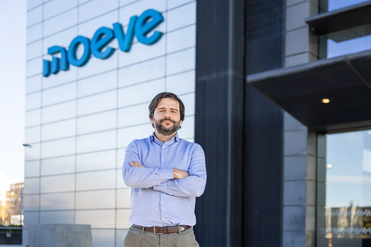 Las empresas adaptan sus operaciones diarias a la descarbonización, un cambio clave en su estrategia.
