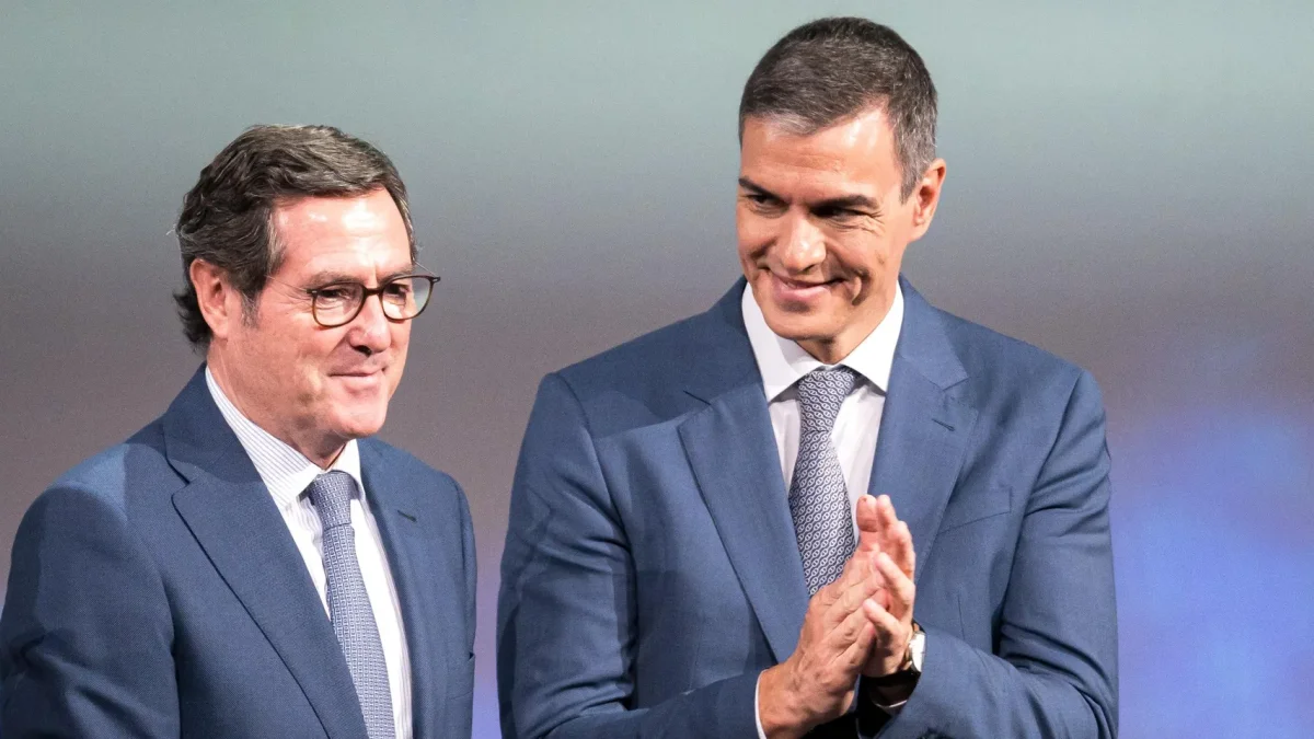 Las empresas españolas enfrentan un aumento del 34% en costes laborales bajo Sánchez.