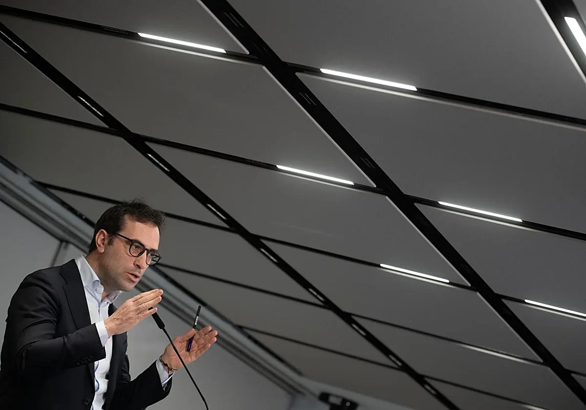 Las empresas españolas se preparan para adaptarse a las nuevas medidas del Gobierno por la guerra de Irán