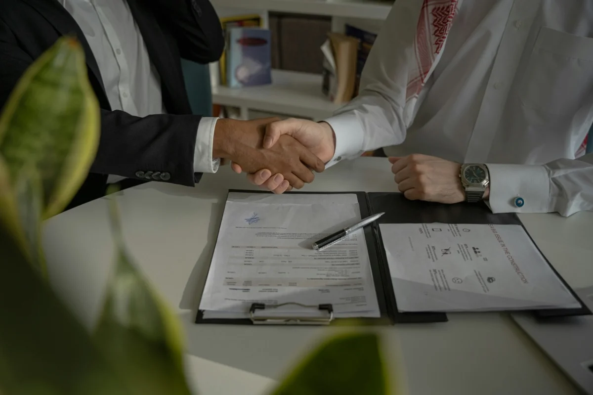Las fusiones y adquisiciones siguen en auge, impulsando la confianza empresarial global