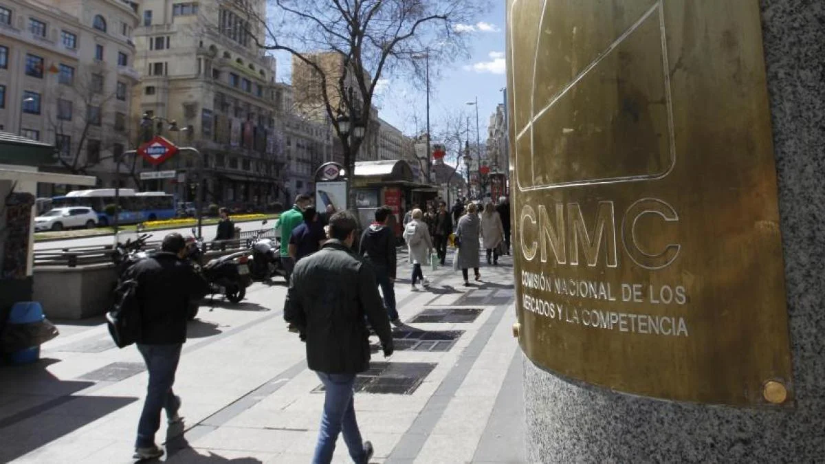 Las sanciones de la CNMC caen a niveles históricos, afectando a la regulación del mercado.