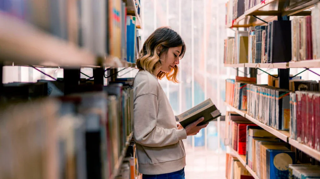 Los 10 libros que transformarán tu relación con el dinero según BBVA