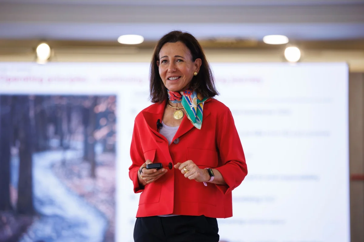 Los 1.700 millones de euros de Santander garantizan dividendos constantes para inversores