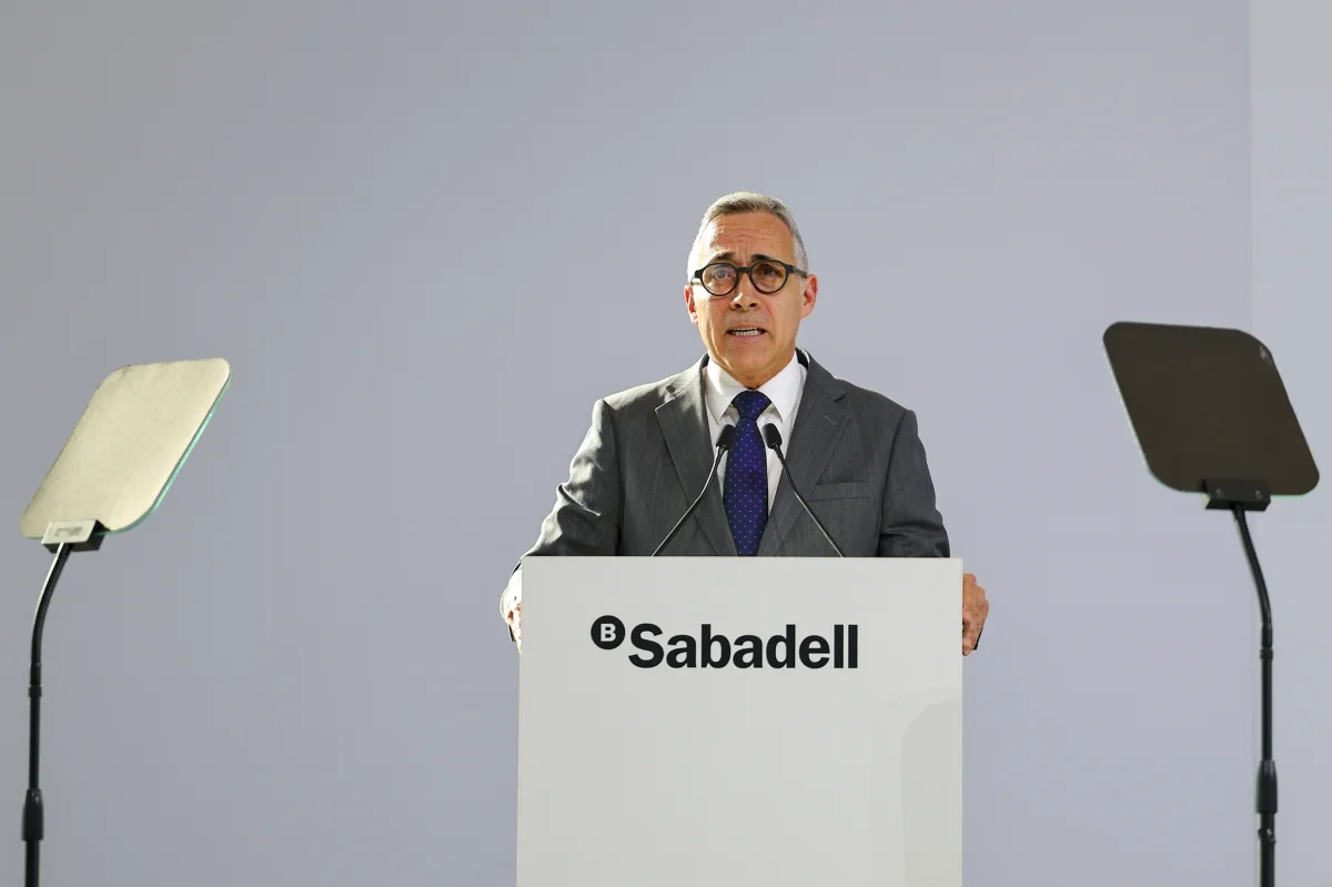 Los accionistas de Sabadell se benefician de un programa de recompra de 365 millones