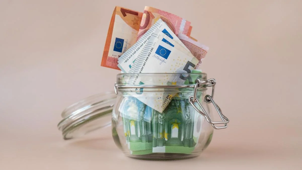 Los ahorradores deben decidir: ¿es mejor un depósito a corto o largo plazo en 2026?