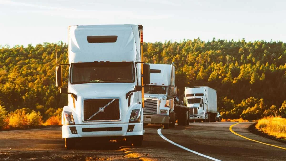 Los autónomos del transporte exigen ayudas directas y rechazan subvenciones a petroleras
