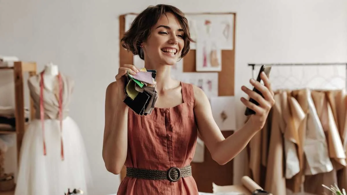 Los autónomos se ven obligados a declarar IVA por regalos a influencers: ¿cómo les afecta?