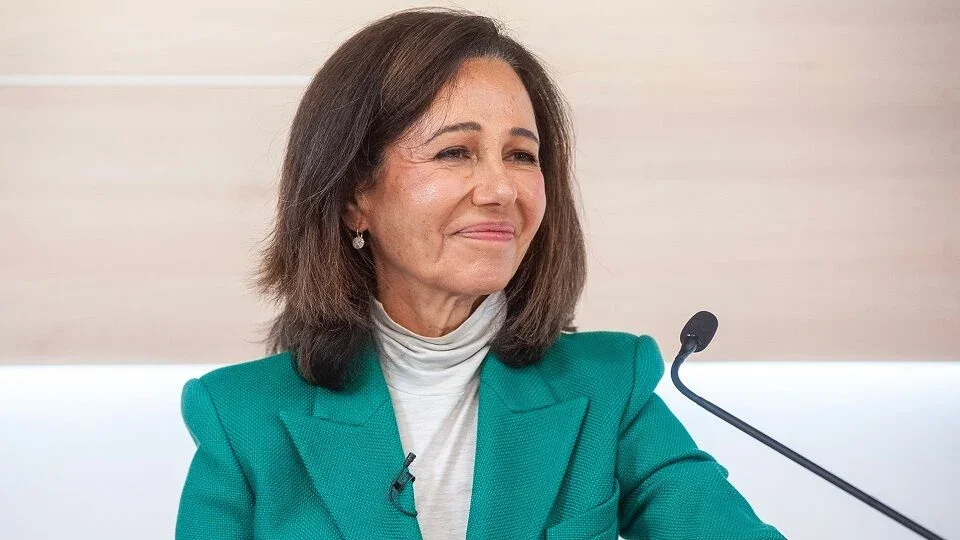 Los bancos españoles dominan el sector: Santander y BBVA destacan entre los 10 más grandes de Europa.