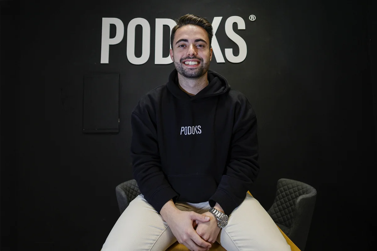 Los calcetines antilesiones de Podoks atraen la atención de la NBA y los deportistas.