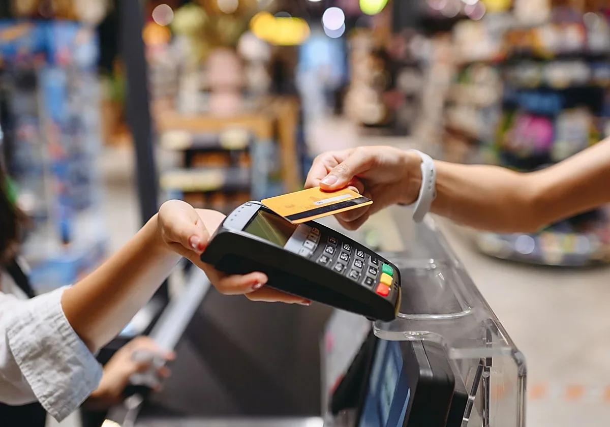 Los comerciantes afrontan un coste de 1.162 millones en comisiones por tarjetas en 2025