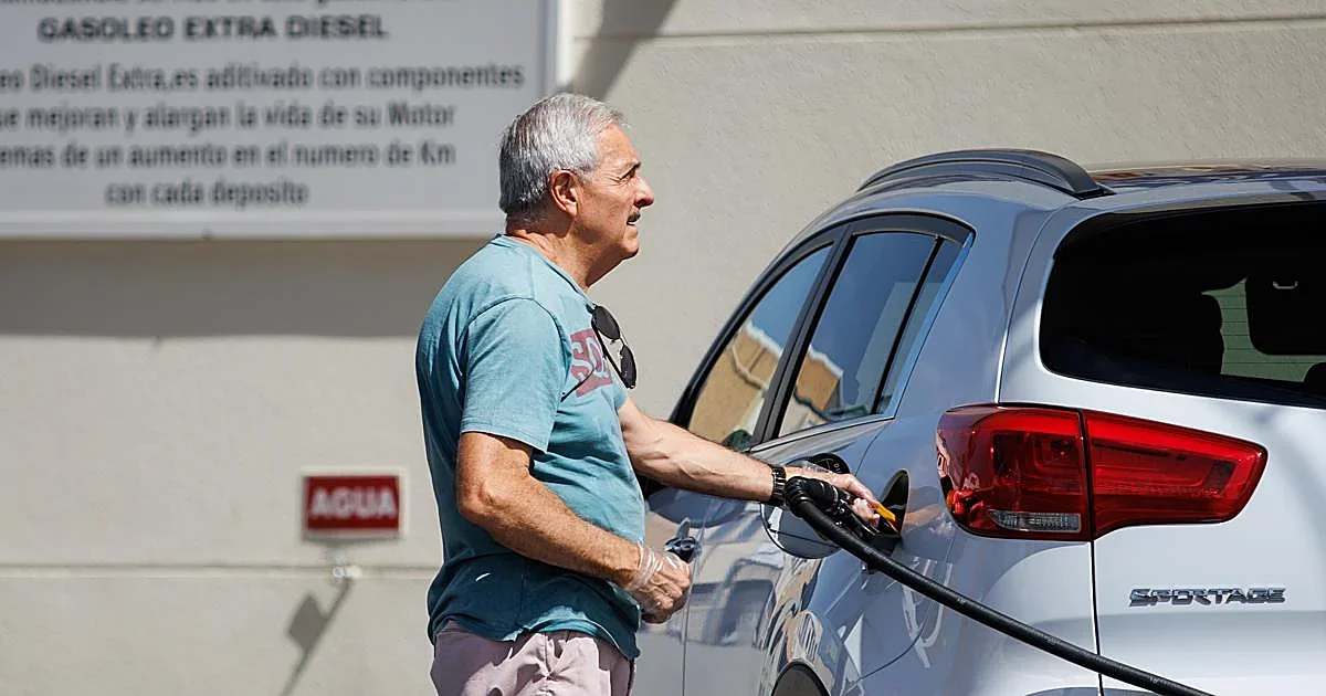 Los conductores españoles enfrentan un aumento del 10% en los precios de gasolina desde marzo