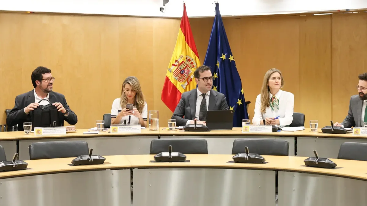 Los conductores esperan con incertidumbre la decisión del Gobierno sobre las rebajas fiscales en junio