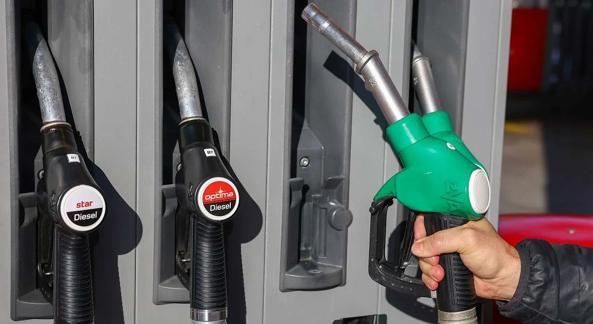 Los consumidores ahorran hasta un 5% en carburantes al inicio de 2026