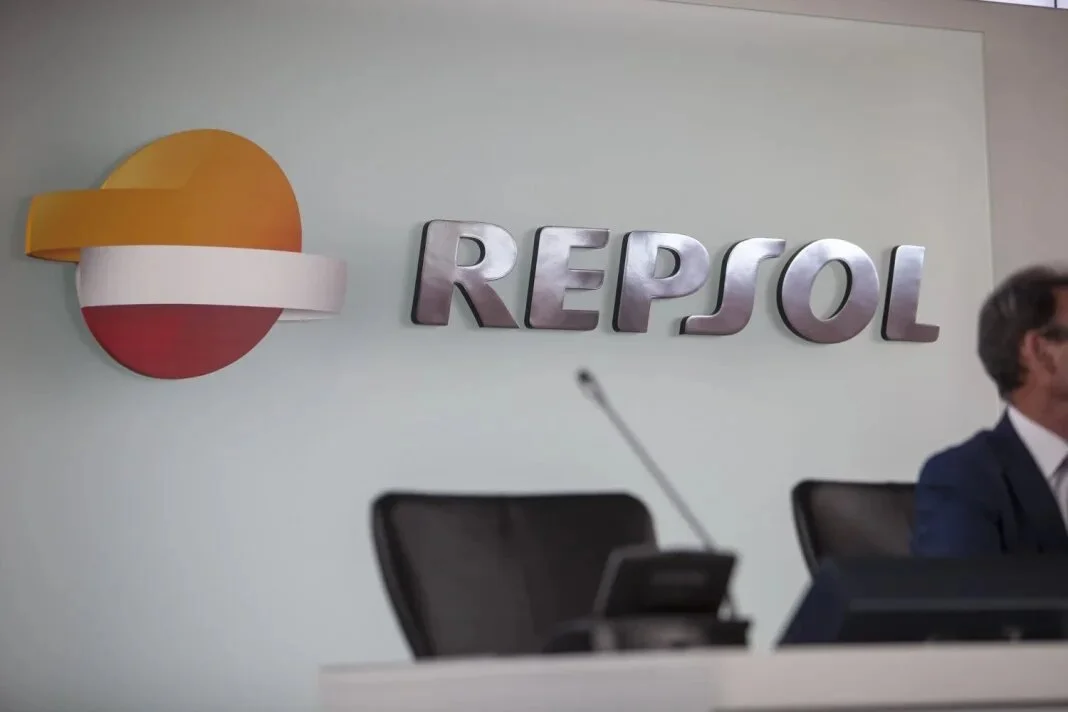 Los consumidores podrían enfrentar aumentos en sus facturas tras la reclamación de 125 millones de Repsol