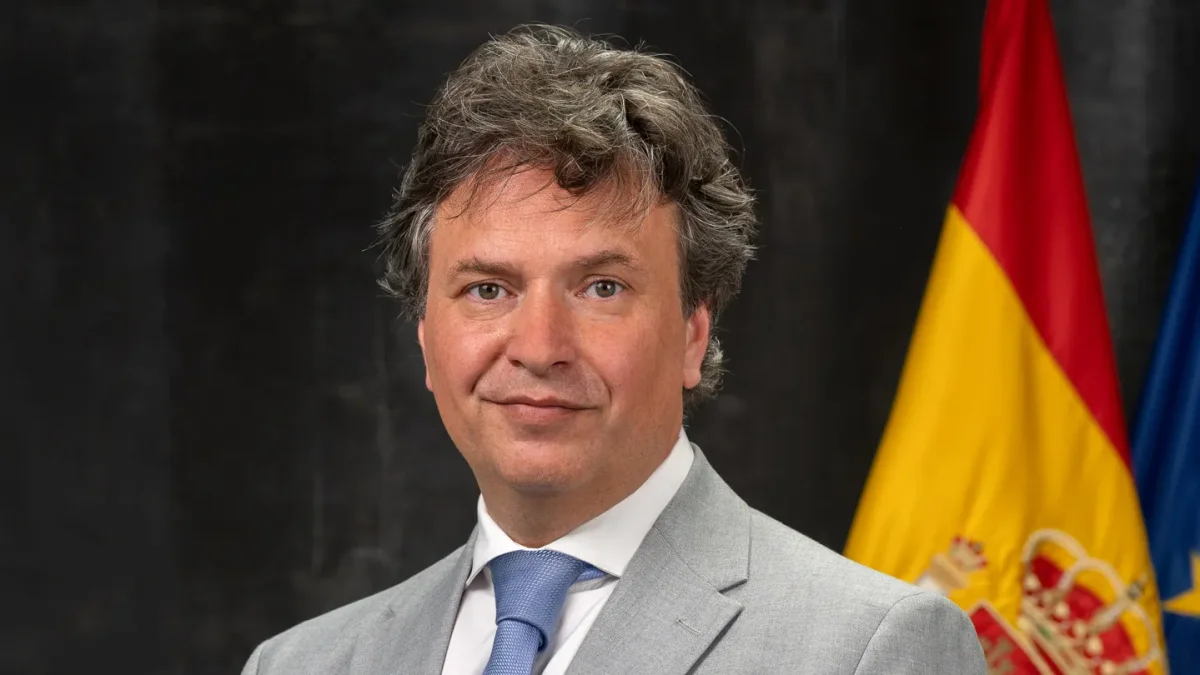 Los funcionarios del Tesoro buscan frenar el decreto que beneficia a Sánchez-Blanco
