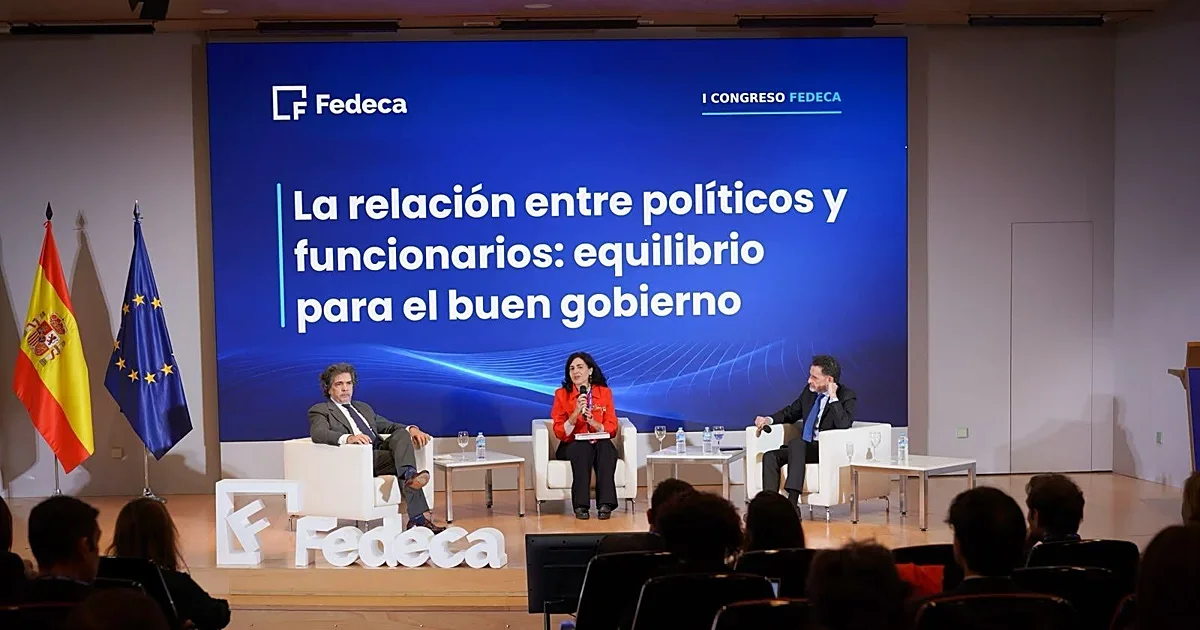 Los funcionarios temen represalias políticas que amenazan su carrera profesional