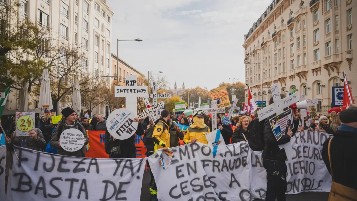 Los interinos afectados por abuso de temporalidad deberán aprobar oposiciones para fijos