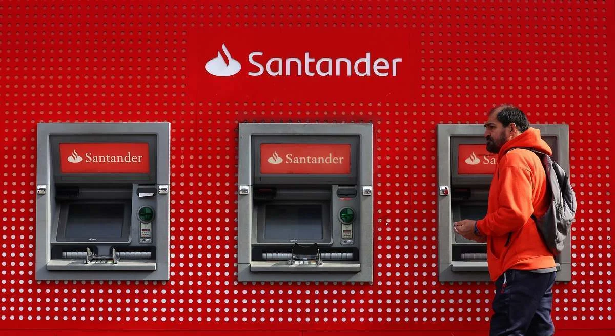 Los nuevos bancos de Santander impulsan un aumento del 15% en sus beneficios anuales