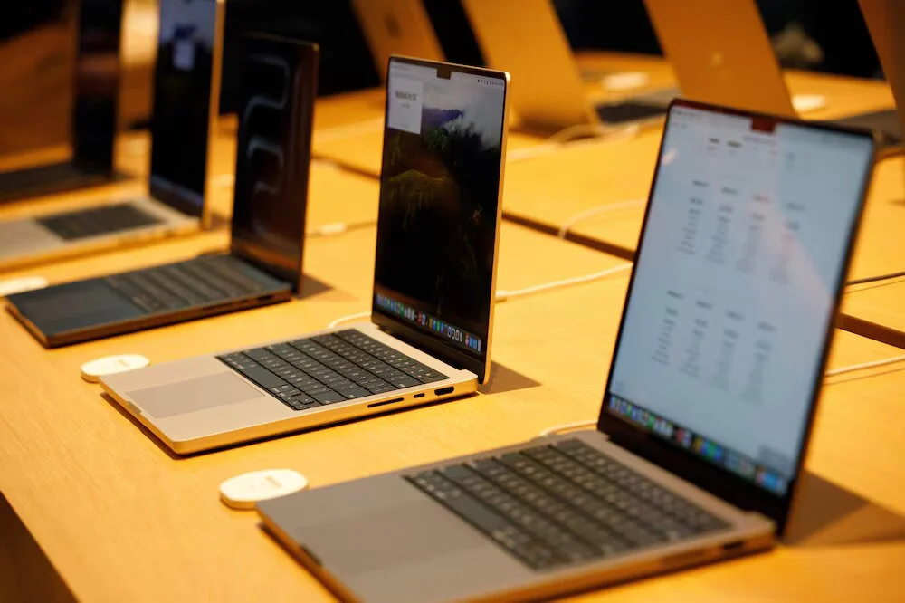 Los nuevos MacBook de Apple prometen mayor rendimiento y almacenamiento para profesionales