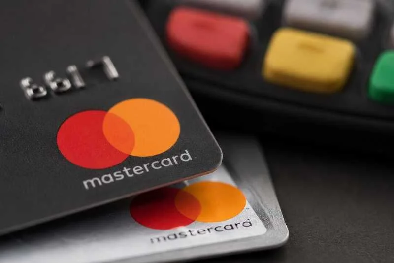 Los pagos con criptomonedas se globalizan: Mastercard llega a 200 países con su nueva plataforma