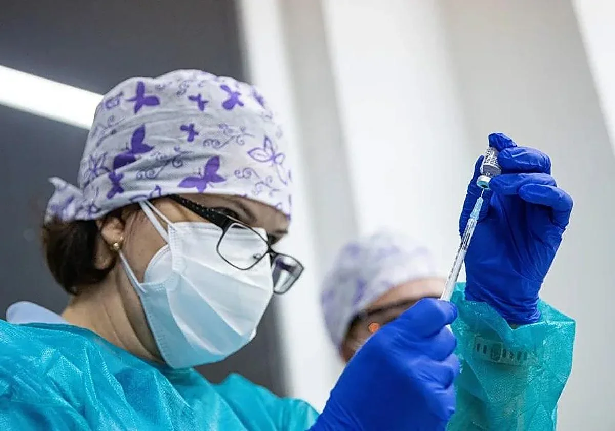 Los precios de los medicamentos podrían dispararse tras el anuncio de aranceles del 100% de Trump