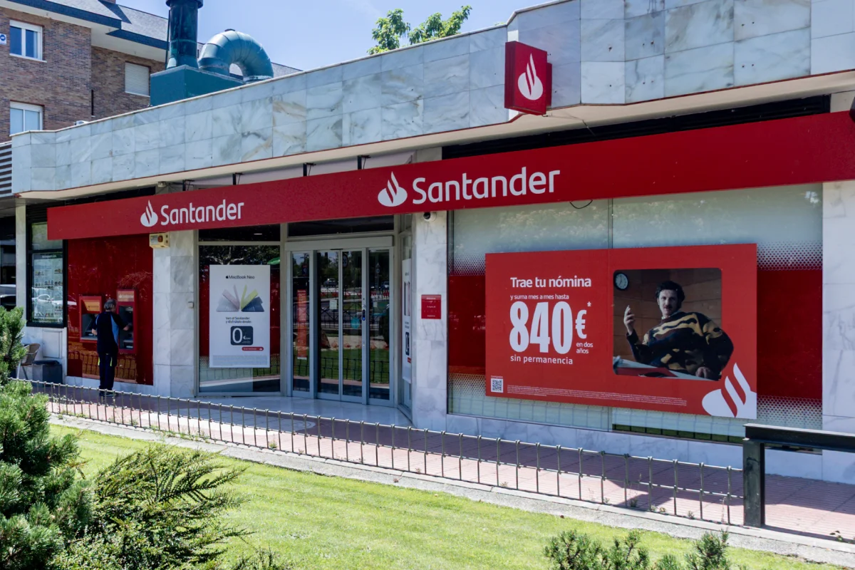 Los universitarios se benefician de servicios exclusivos tras la expansión de Santander 'Select