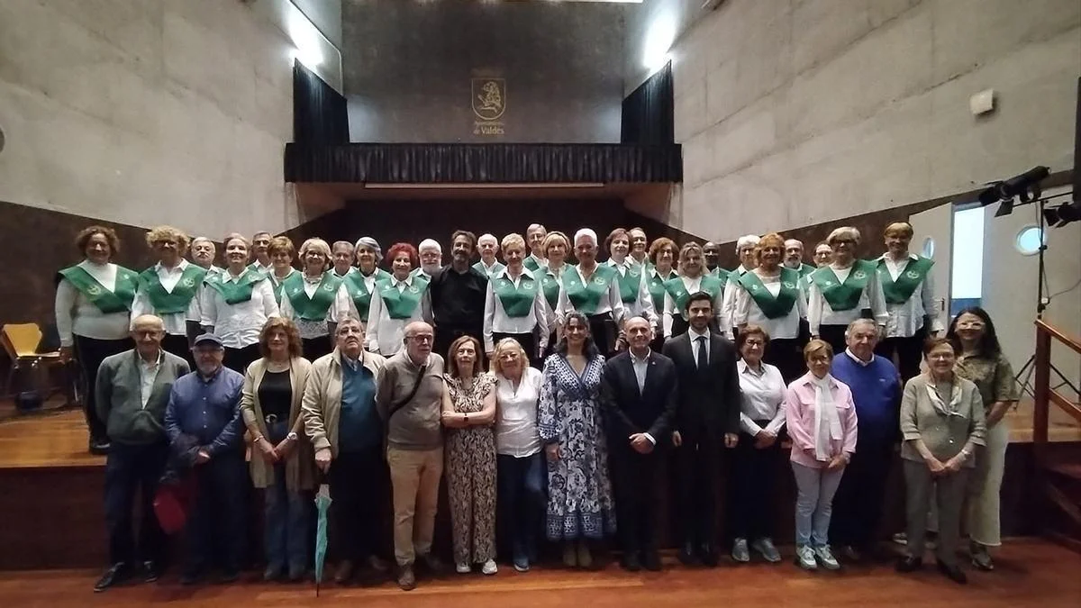 Luarca se convierte en el centro de formación financiera para ciudadanos este mes
