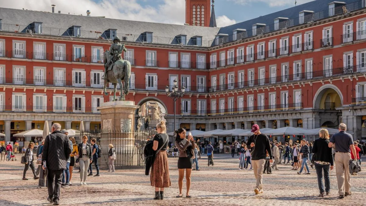 Madrid supera a Barcelona en calidad de vida, afectando la atracción de talentos