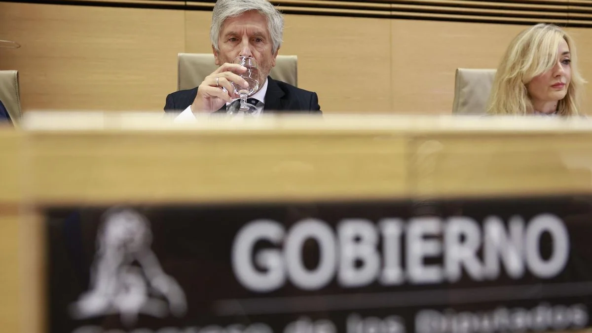 Marlaska intensifica la presión sobre la Policía tras el cruce masivo a Ceuta