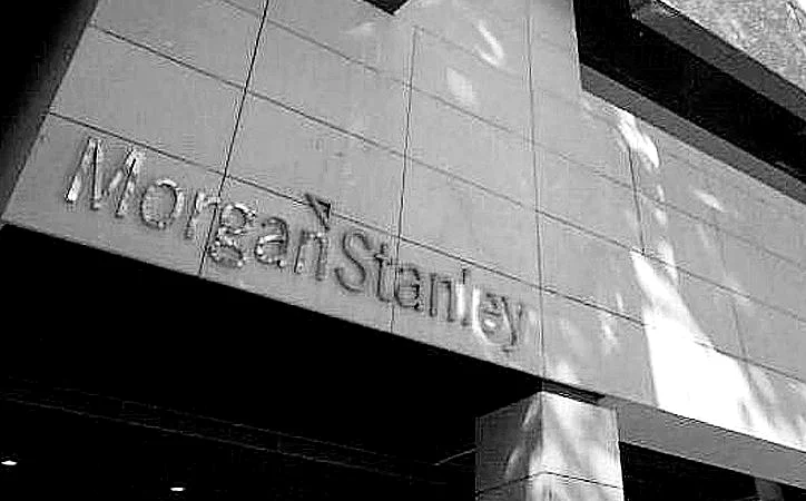 Morgan Stanley reducirá su plantilla en 2.500 empleados, impactando a miles de familias.