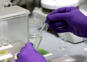 PharmaMar enfrenta un desplome del 10% en Bolsa tras la rebaja de Oddo BHF