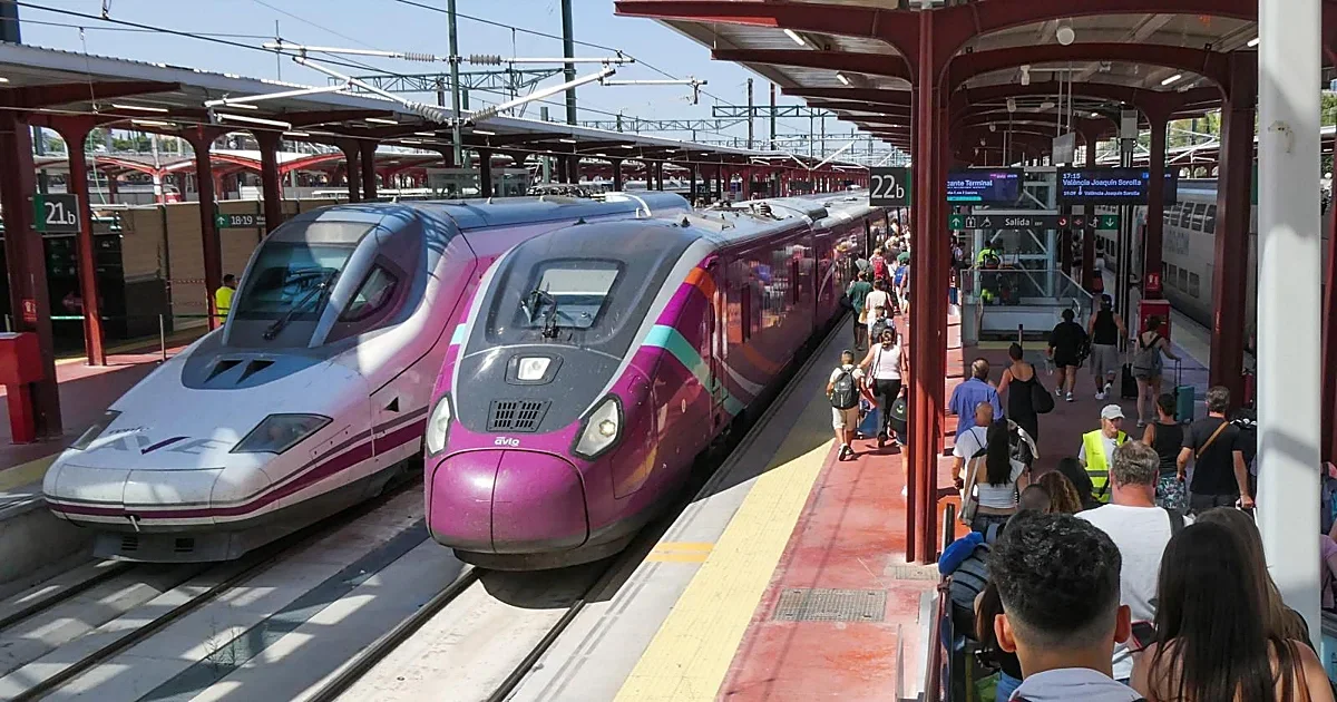 Renfe reprograma oposiciones tras el escándalo del examen psicotécnico que afecta a miles de aspirantes