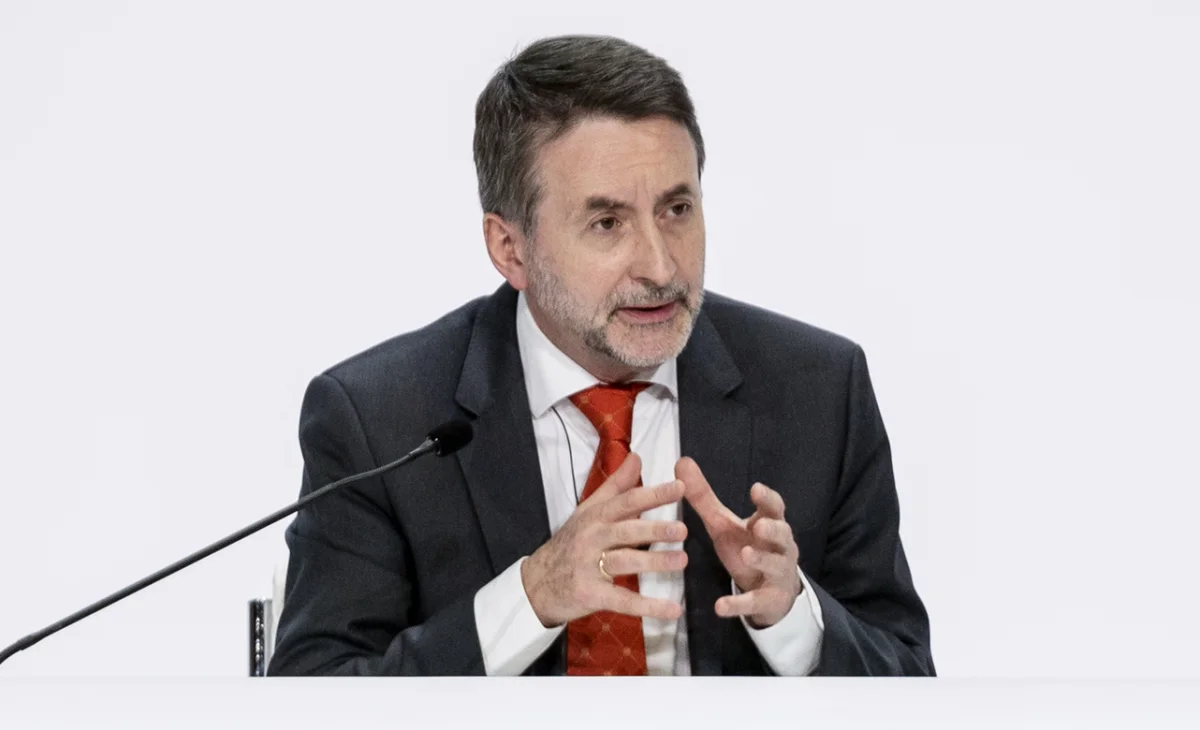 Repsol maximiza ingresos en energías renovables pese a la devaluación del petróleo