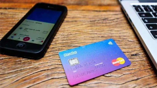 Revolut opta por eludir la regulación bancaria en España, afectando a sus clientes