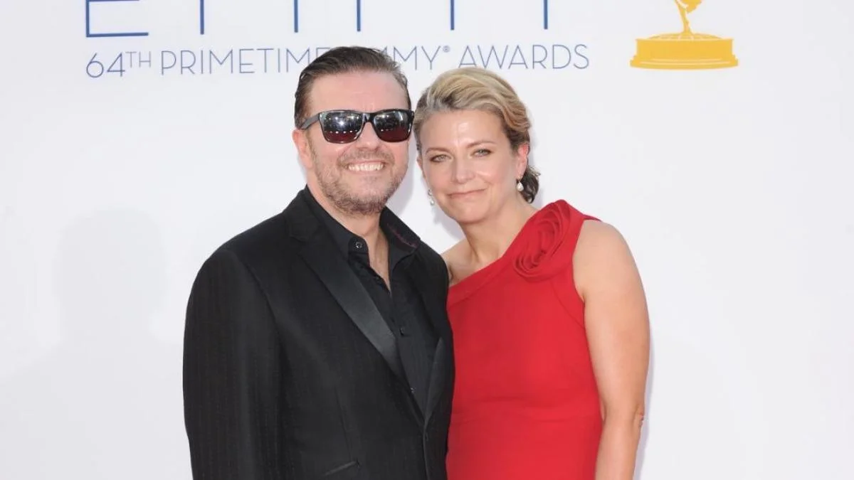 Ricky Gervais busca un ahorro fiscal al casarse con Jane Fallon tras 44 años de pareja