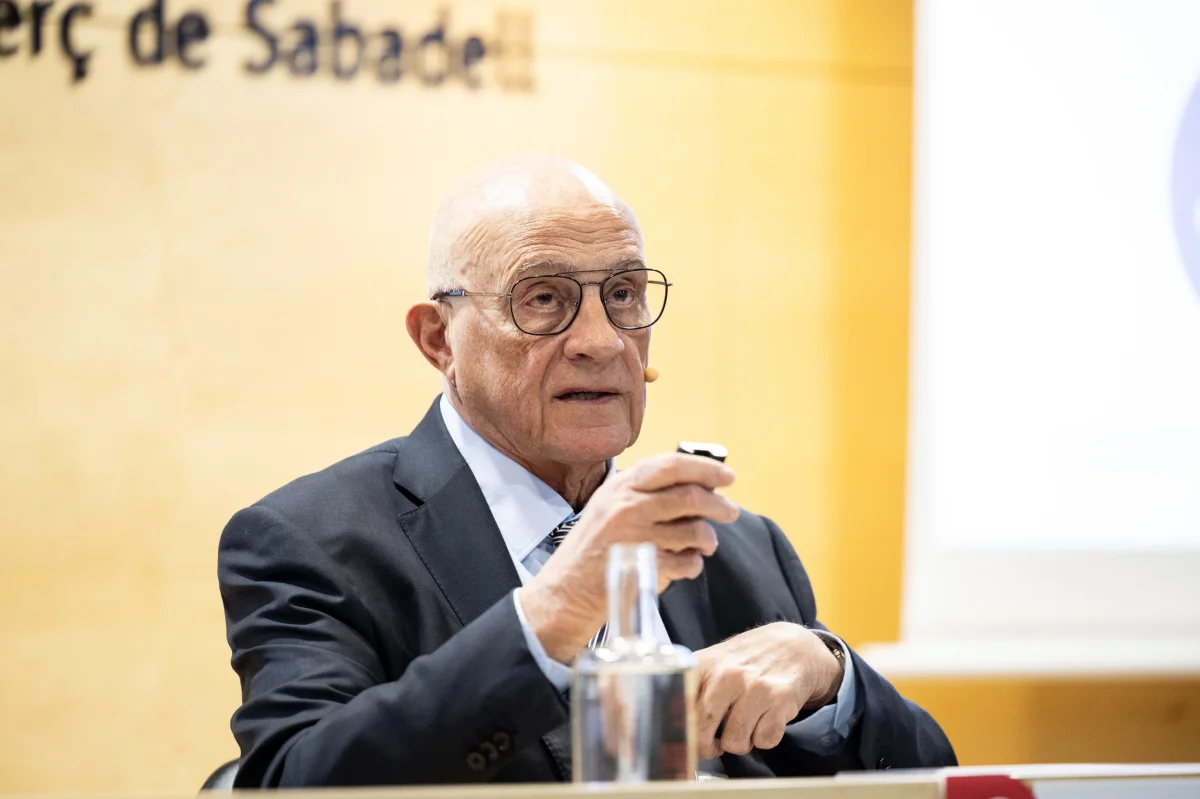 Sabadell refuerza su banca de inversión al asociarse con Naturgy y Alantra