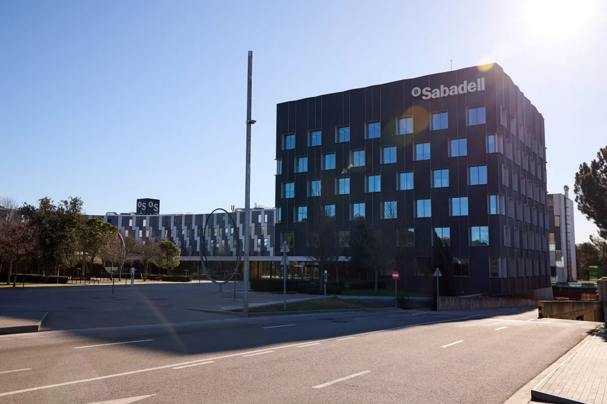 Sabadell refuerza su estabilidad financiera gracias a la colaboración con Zurich