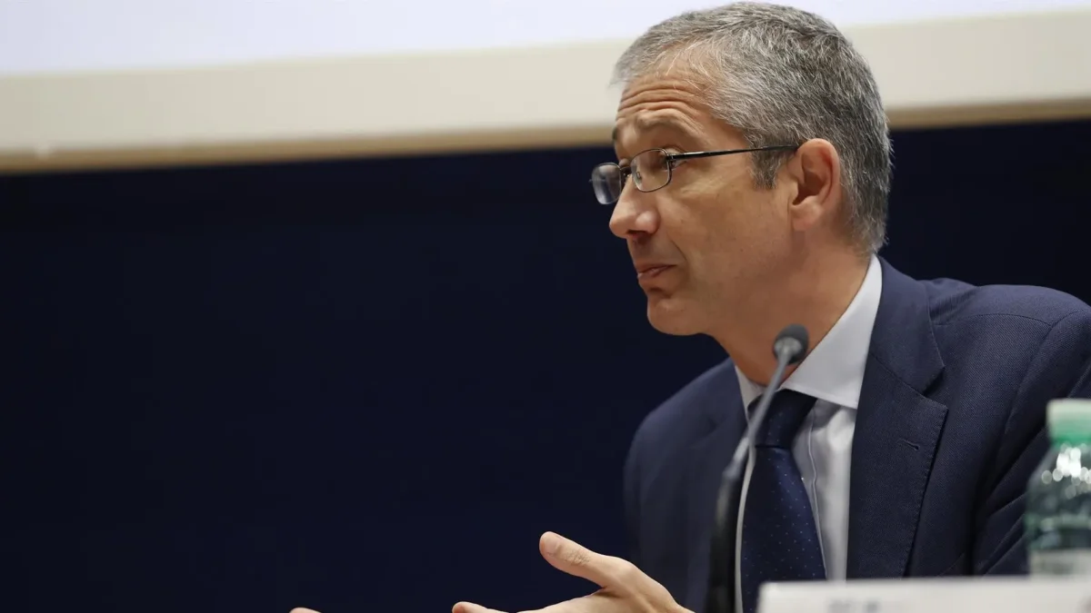 Sánchez apoya a Hernández de Cos: el BCE se prepara para un cambio clave en 2027