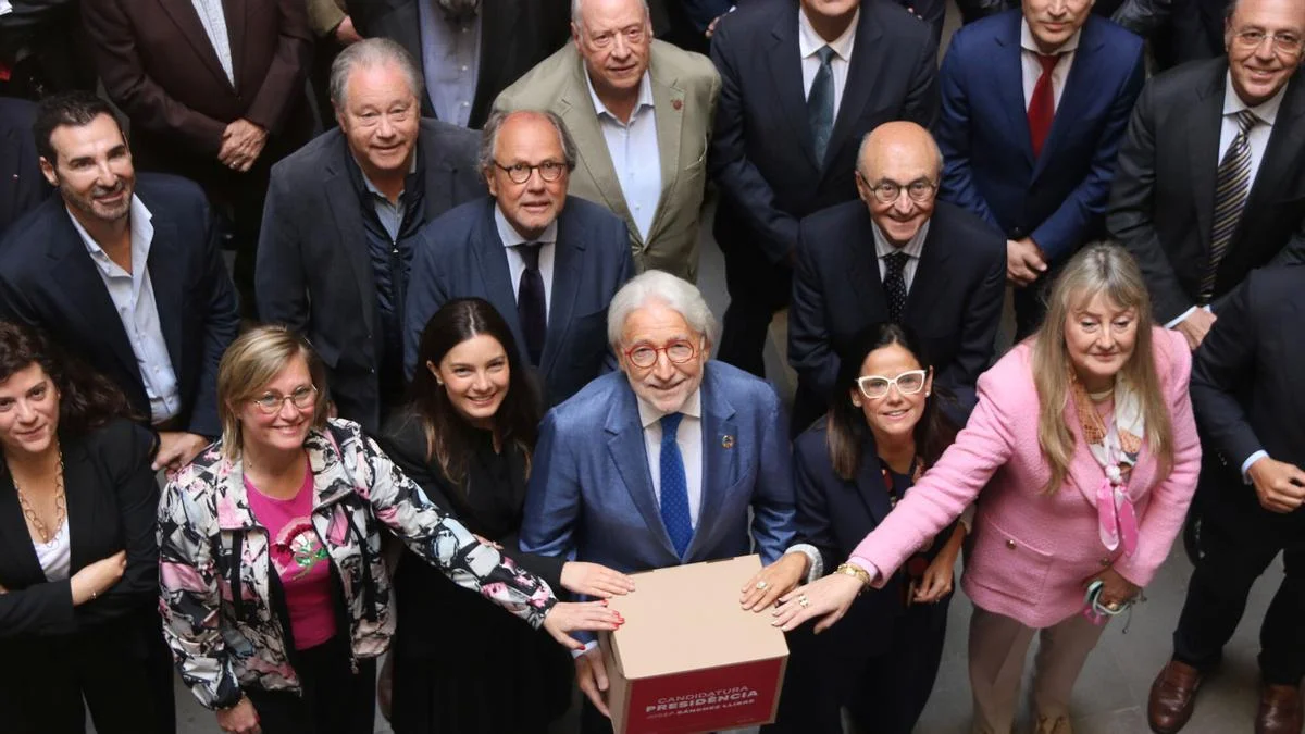Sánchez Llibre propone reducir impuestos y bajas laborales para impulsar la economía hasta 2030