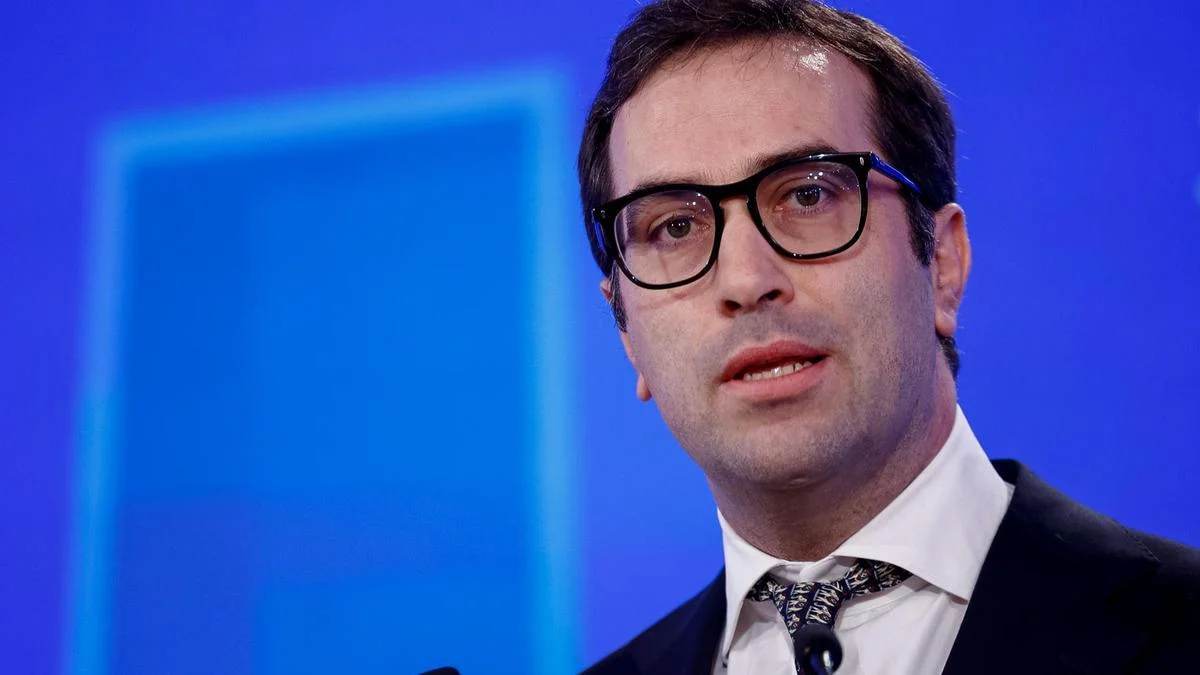 Sánchez refuerza su gabinete: Cuerpo y Arcadi España asumen roles clave en la economía