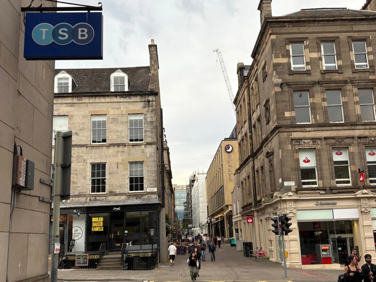 Santander impulsa el debut de Escocia como emisor independiente con apoyo financiero