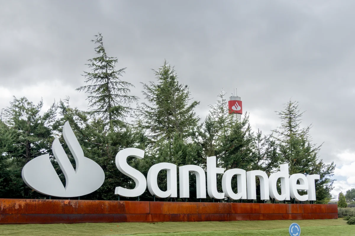 Santander impulsa el mercado de deuda en España con 20.000 millones anuales