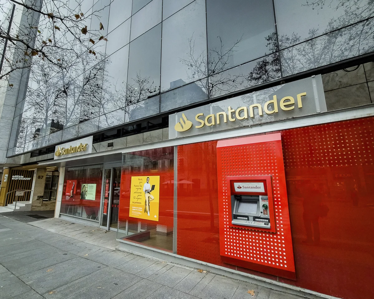 Santander invierte 840 euros por cliente para impulsar la captación de nóminas