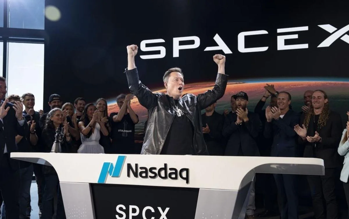 SpaceX busca apoyo de Anthropic y OpenAI para superar el récord de OPV de 2021
