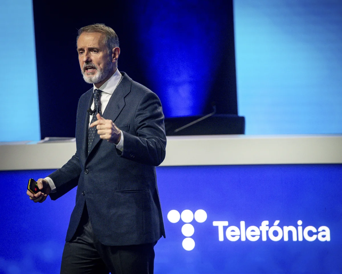 Telefónica enfrenta un éxodo laboral: más de 5.500 empleados solicitan el ERE