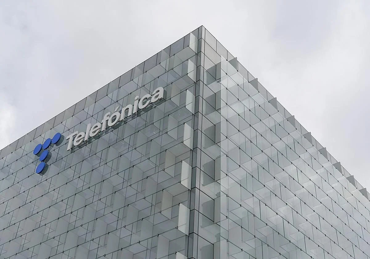 Telefónica se retira de Wall Street: ¿qué significa para sus inversores?