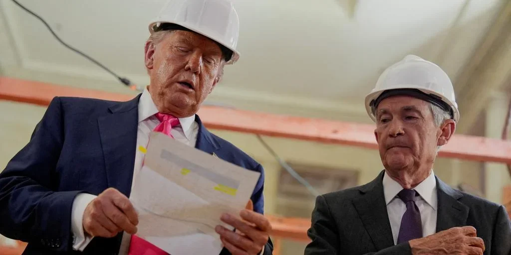Trump utiliza la caída de la inflación para criticar duramente a la Fed y a Powell