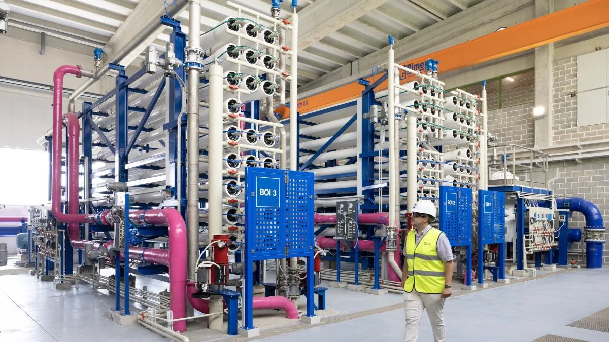 Veolia enfrenta el reto de validar su oferta en el macroconcurso del agua de Barcelona