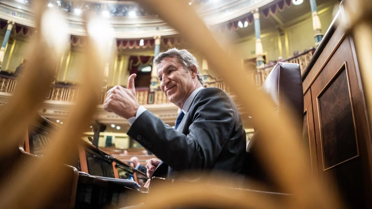 Vox capitaliza el desgaste del PP ante el hantavirus y refuerza su posición política